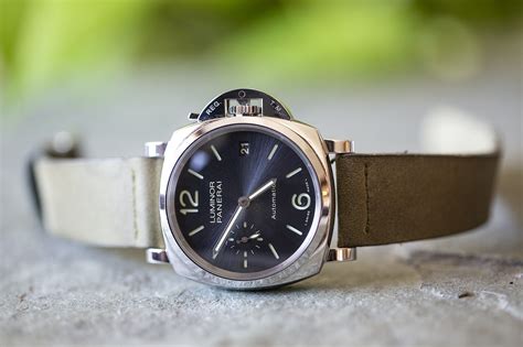 panerai luminor strap size.